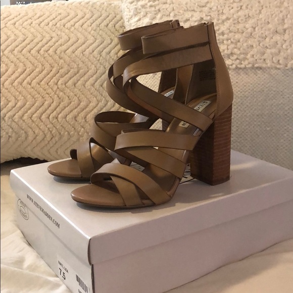 Steve Madden Shoes - Steve Madden Saphire Wedges - Natural